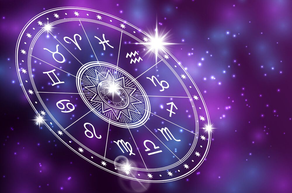 必定成为夫妻的星盘合盘（详解星座盘合盘对夫妻关系的预示）