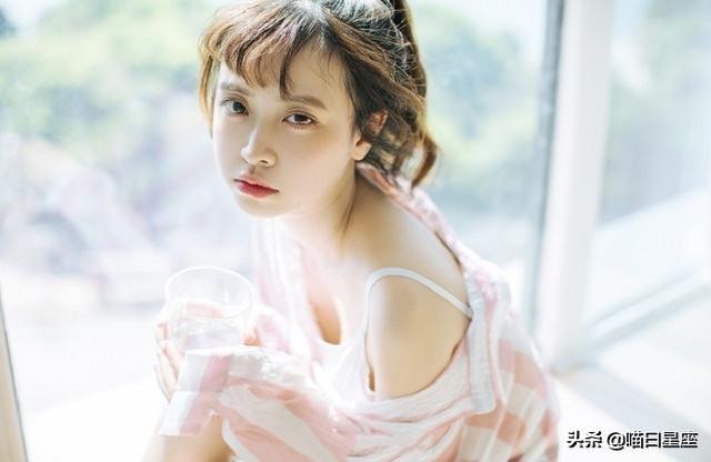 水瓶男一见钟情的星座女，揭秘水瓶男一见倾心的目标类型