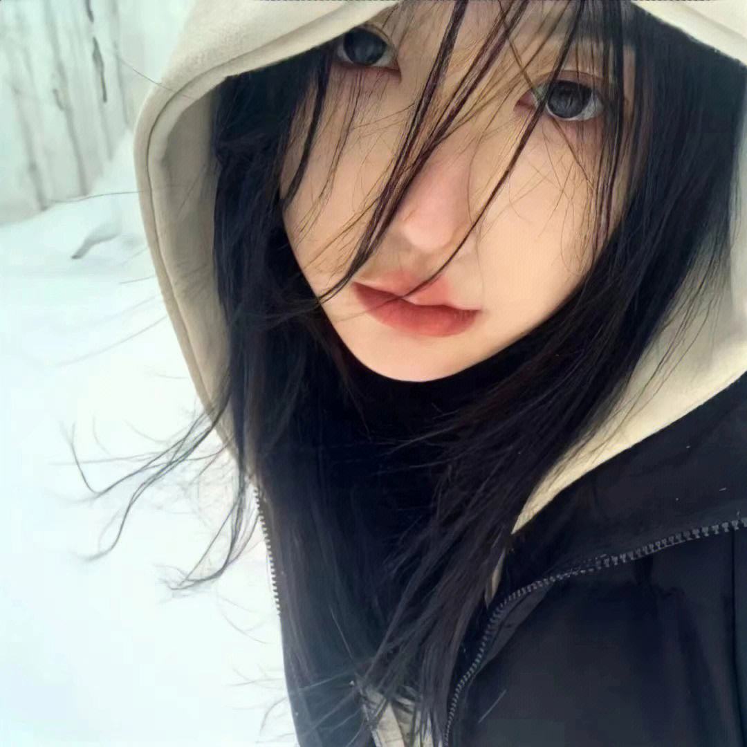 天秤女的智慧深不见底的表现有哪些？揭秘她们的智慧之谜